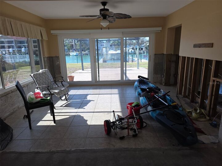 Property Photo:  12200 4th Street E  FL 33706 