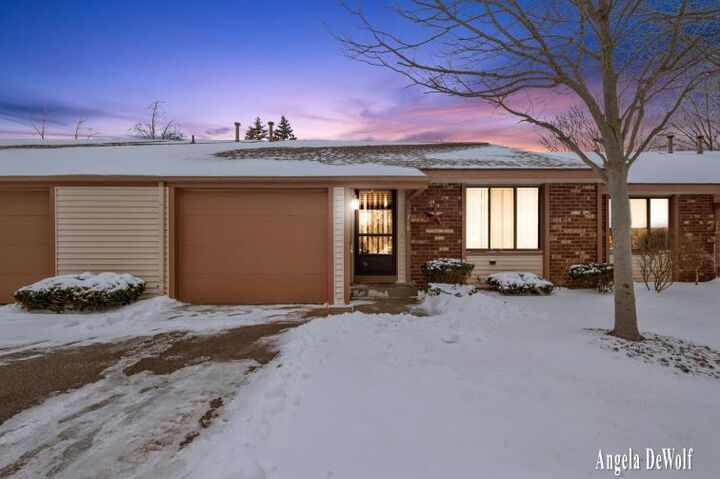 Property Photo: 318 Aniline Avenue N MI 49424