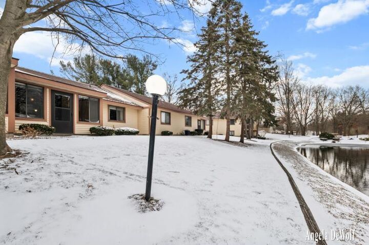 Property Photo: 318 Aniline Avenue N MI 49424
