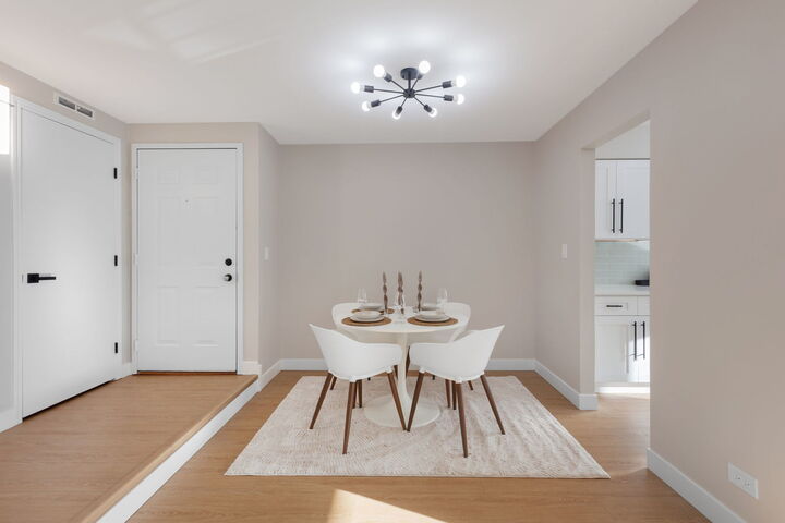 Property Photo:  6818 Joliet Road 9  IL 60525 