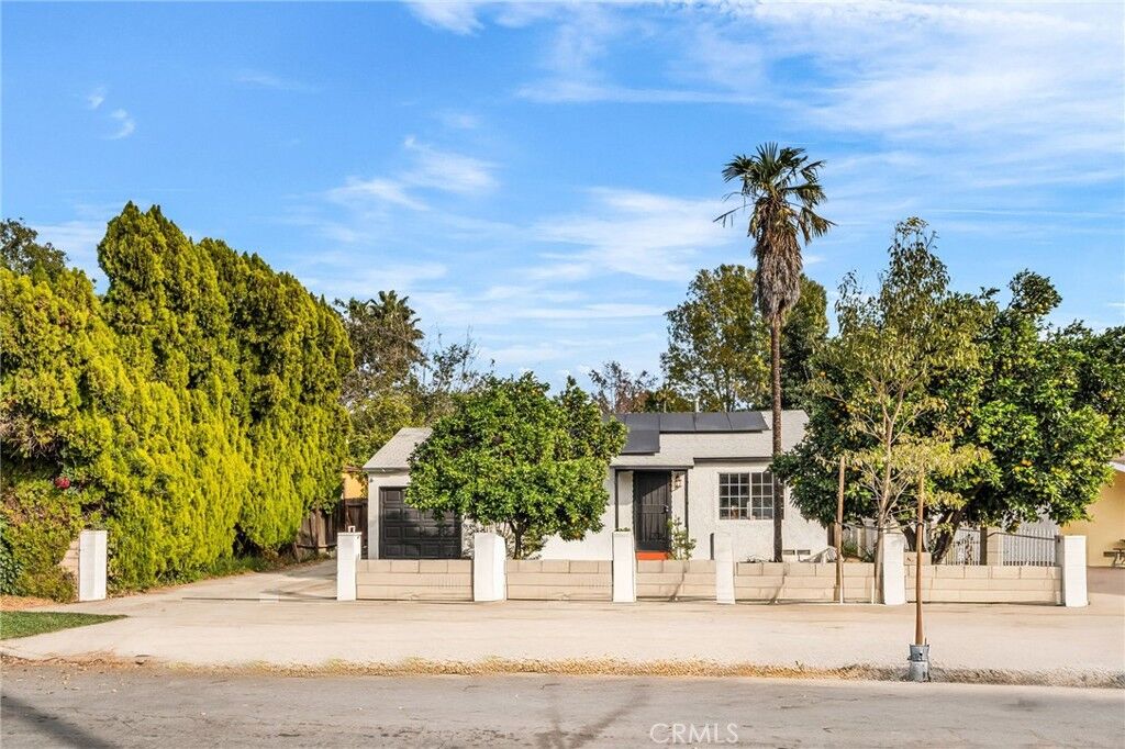 Property Photo:  7044 Nestle Avenue  CA 91335 