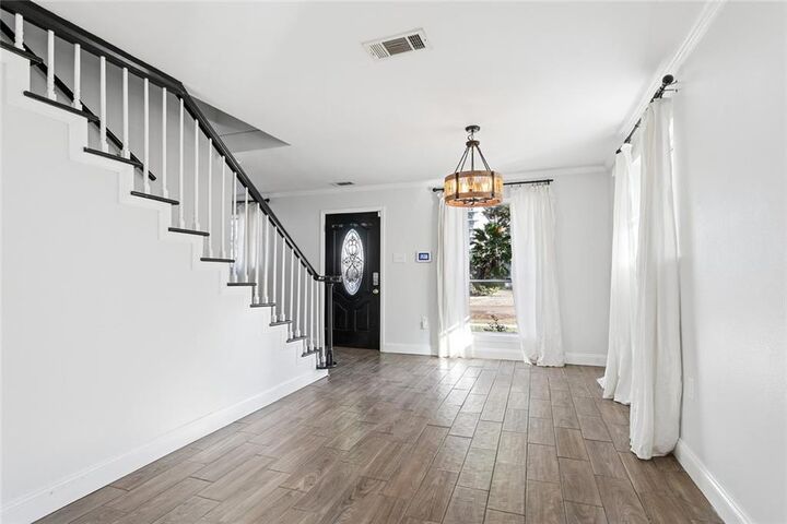 Property Photo: 278 W Robert E Lee Boulevard LA 70124