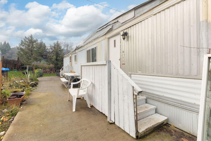 Property Photo:  7001 Rogue River Highway Spc 29  OR 97527 