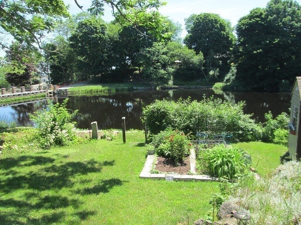 Property Photo:  25 1/2 King Street 1  MA 01966 