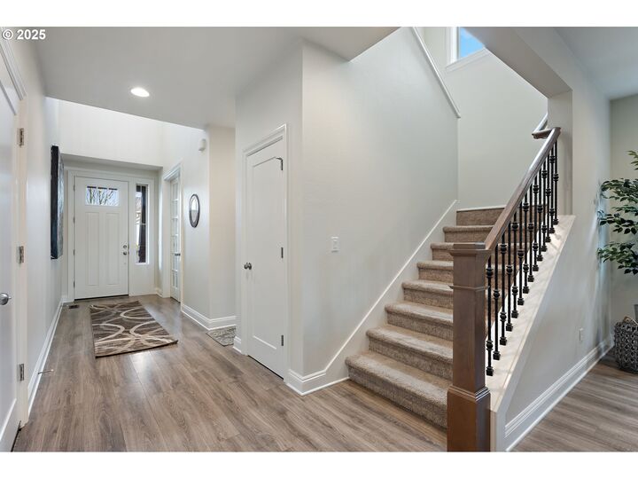 Property Photo:  19360 Pelican Lake Pl  OR 97045 