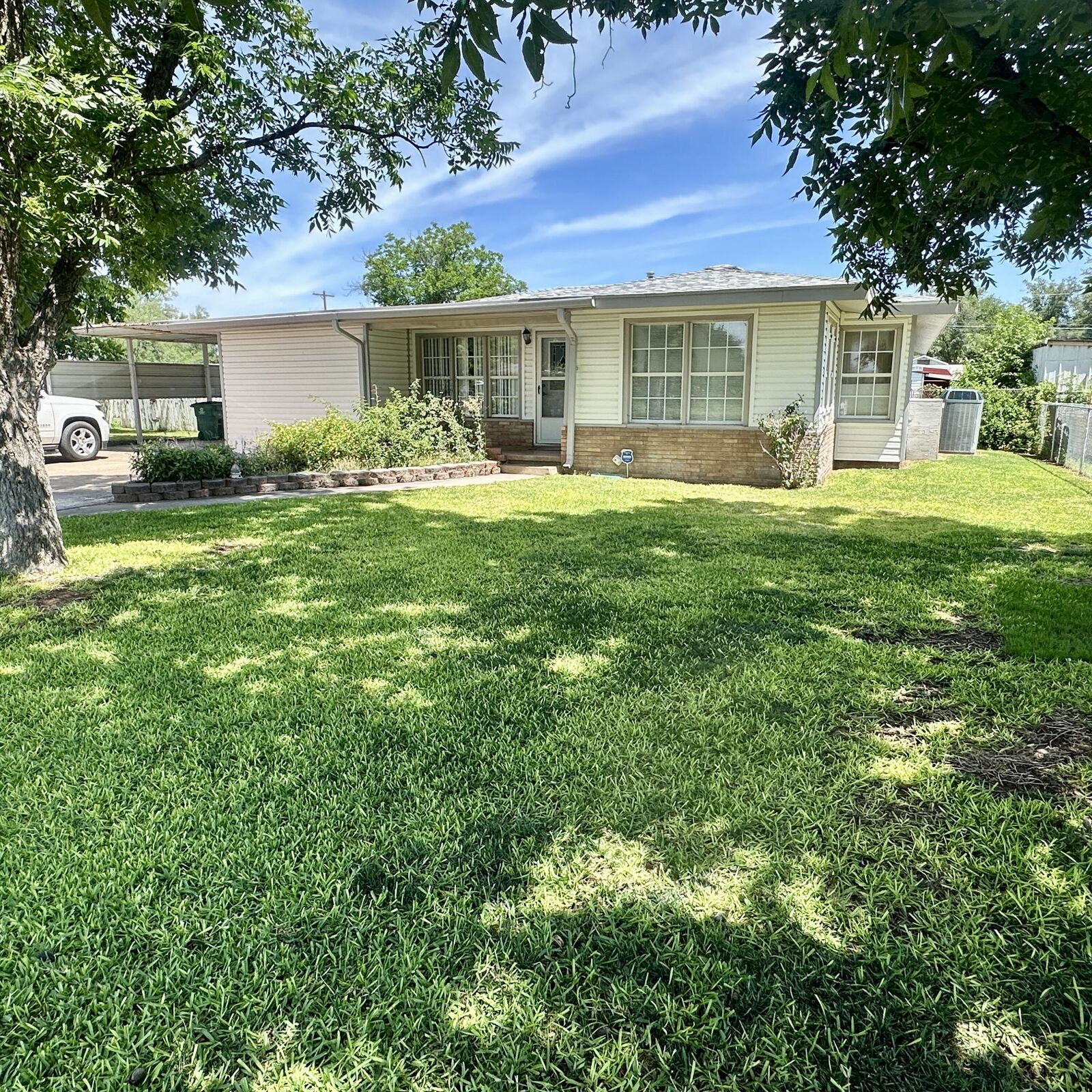 Property Photo:  418 E 39th Street  TX 76903 