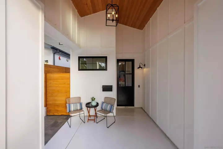 Property Photo:  623 Colima St  CA 92037 