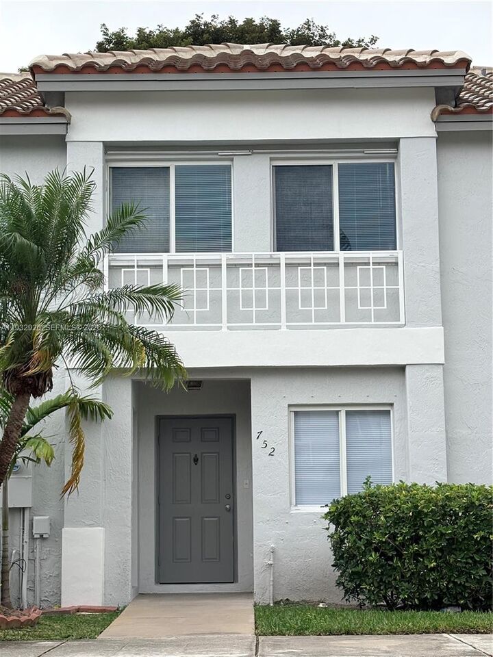 Property Photo:  752 NW 208th Ter  FL 33029 