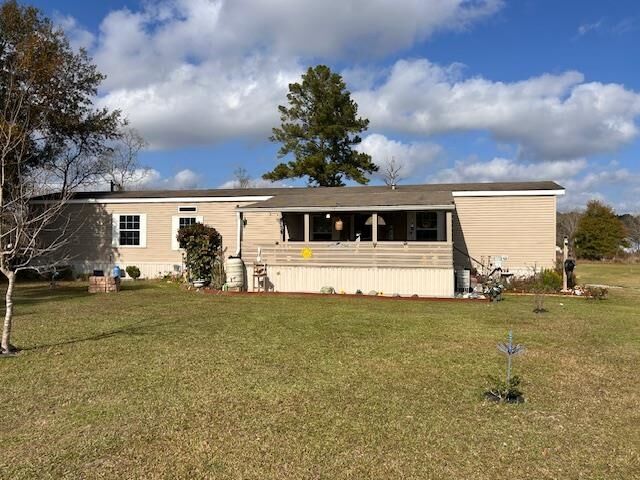 Property Photo:  290 County Road 642  TX 77612 