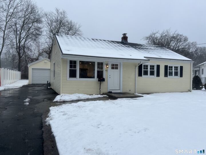 Property Photo: 45 Montague Circle CT 06118