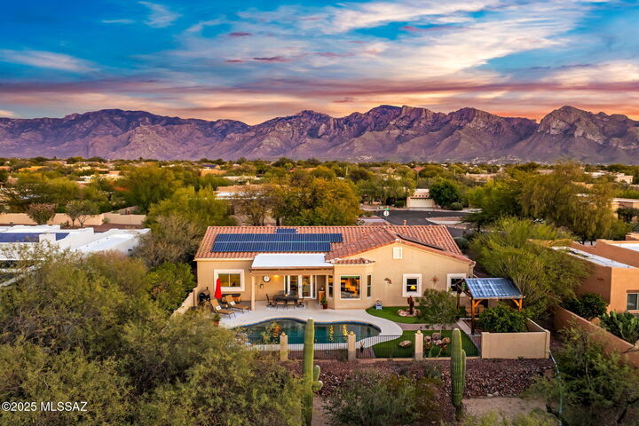 Property Photo:  11681 N La Tanya Drive  AZ 85737 