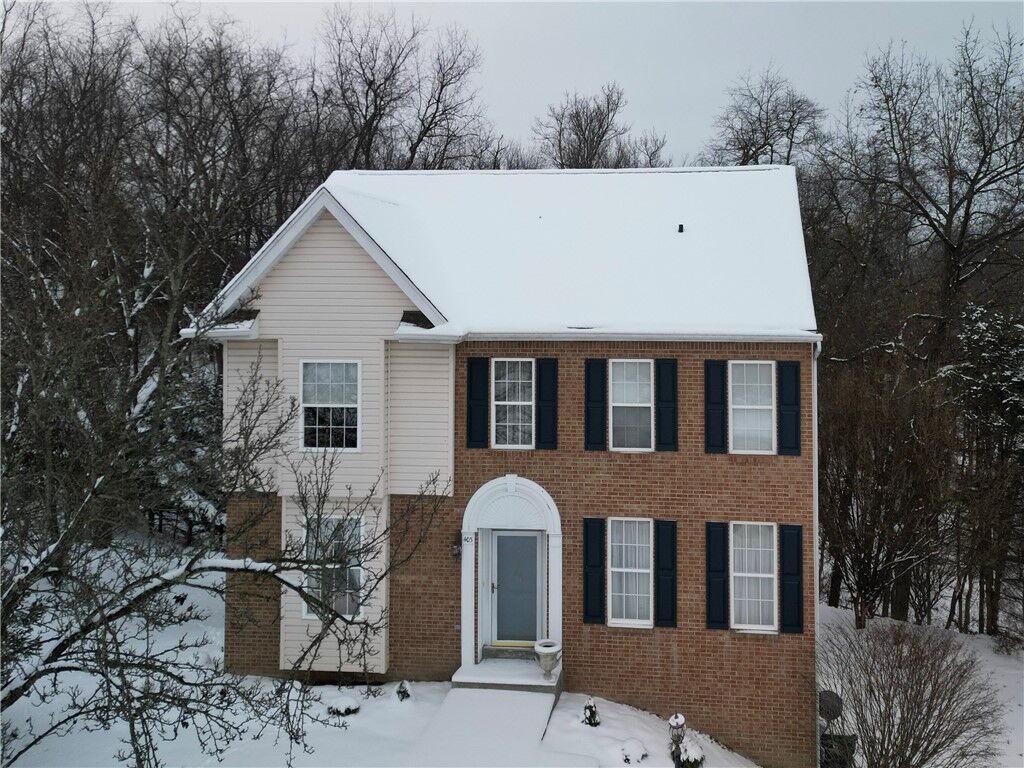 Property Photo: 403 Saint James Ct PA 16066