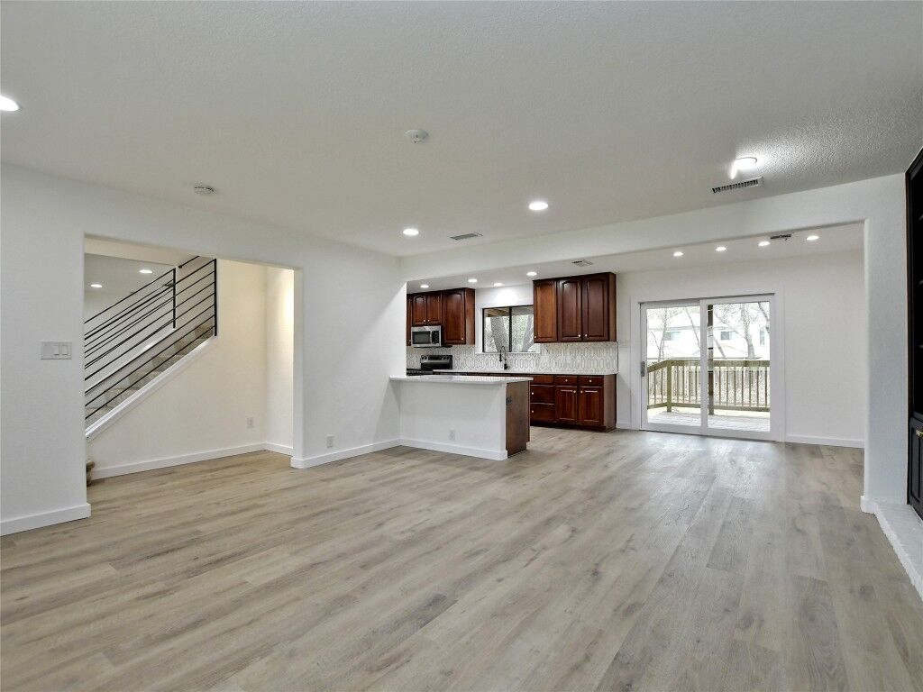 Property Photo: 307 Copperleaf Road TX 78734