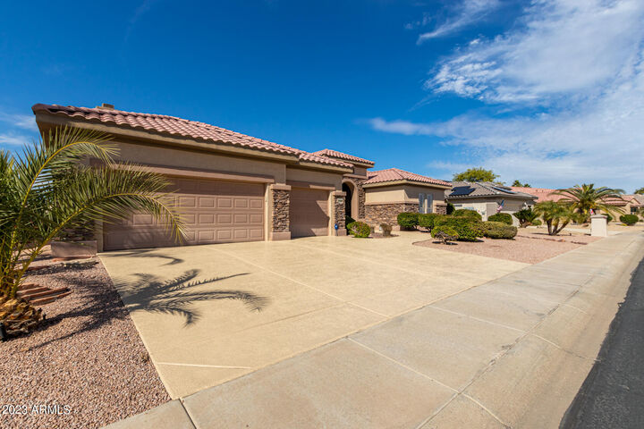 Property Photo:  17892 N Bridle Lane  AZ 85374 