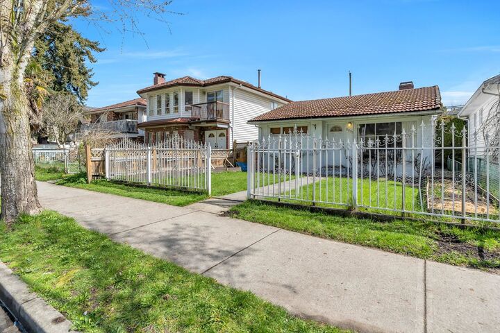 Property Photo:  5092 Main Street  BC V5W 2R3 