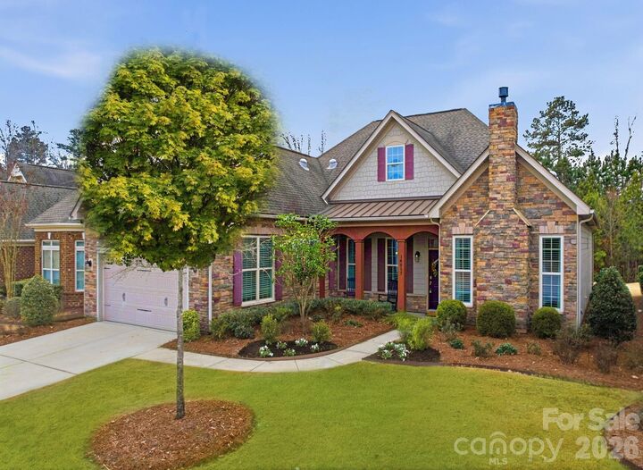 Property Photo: 14817 High Bluff Court NC 28278