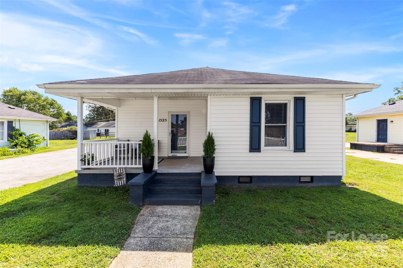 Property Photo: 1525 Perfection Avenue NC 28012