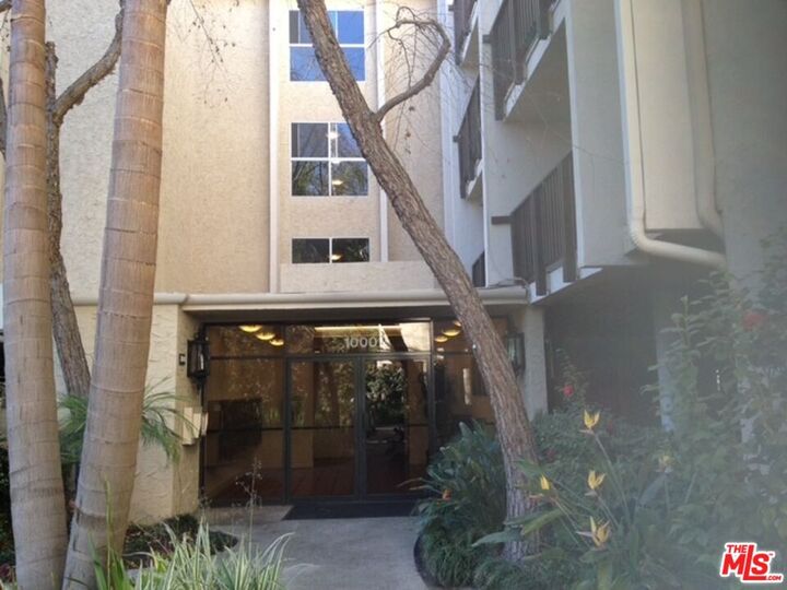 Property Photo:  1115 Raintree Cir  CA 90230 