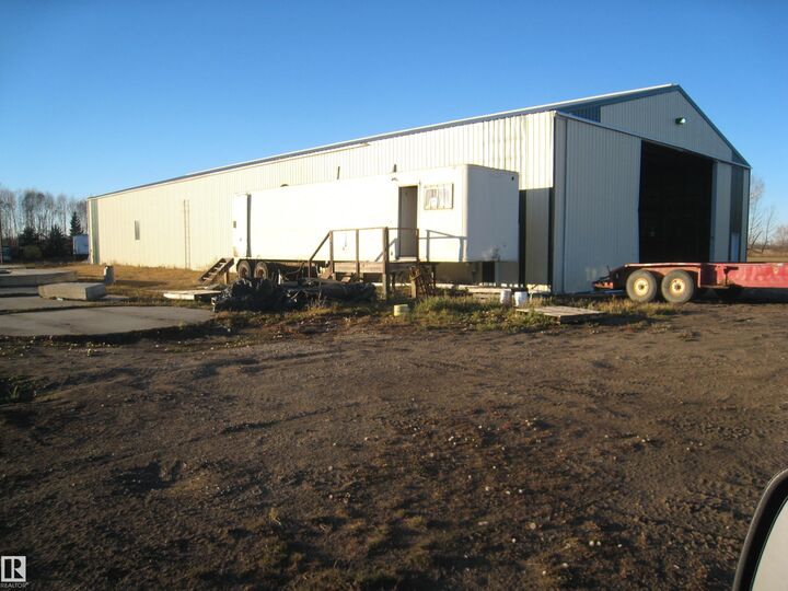 Property Photo: #18 470026 243A AB T9A 1W8
