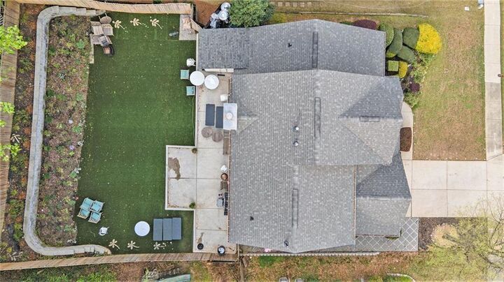 Property Photo: 2798 Glenlocke Circle NW GA 30318