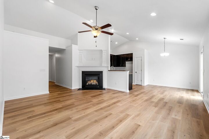 Property Photo:  304 Riverdale Road  SC 29680 