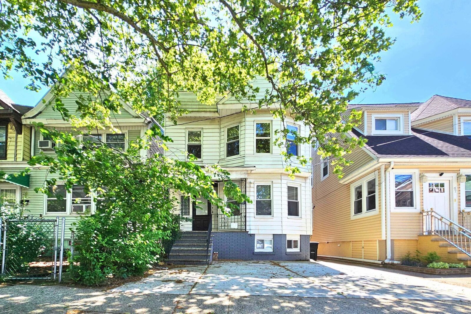 Property Photo:  45 Gautier Ave 1  NJ 07306 