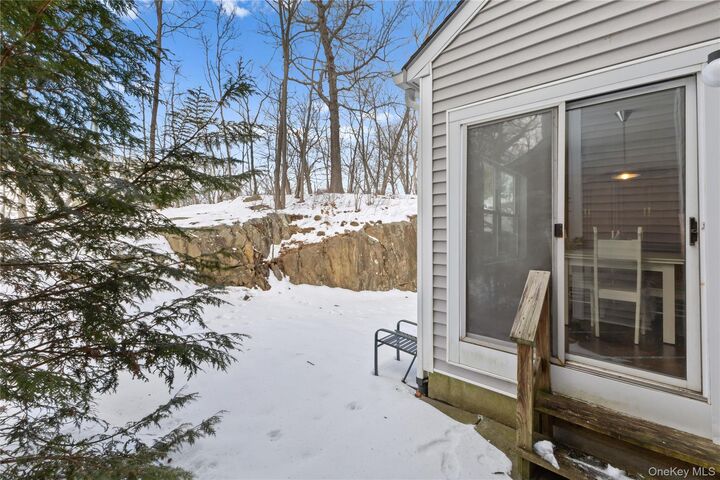 Property Photo:  10 Guilford Circle  NY 10526 