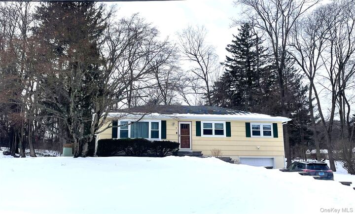 Property Photo:  3 Gottlieb Drive  NY 10965 