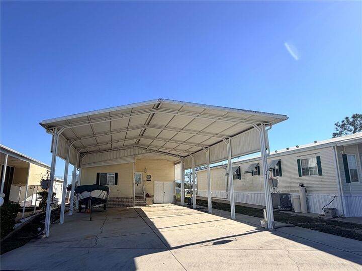 Property Photo: 912 St George Drive FL 33837