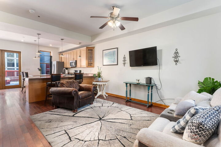 Property Photo: 1931 N Sheffield Avenue IL 60614