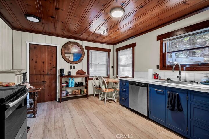 Property Photo:  2690 Carmel Avenue  CA 95424 