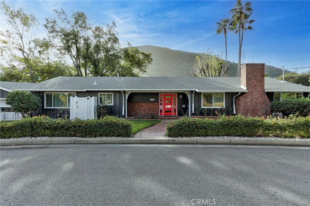 Property Photo: 3212 W Valley Heart Drive CA 91505
