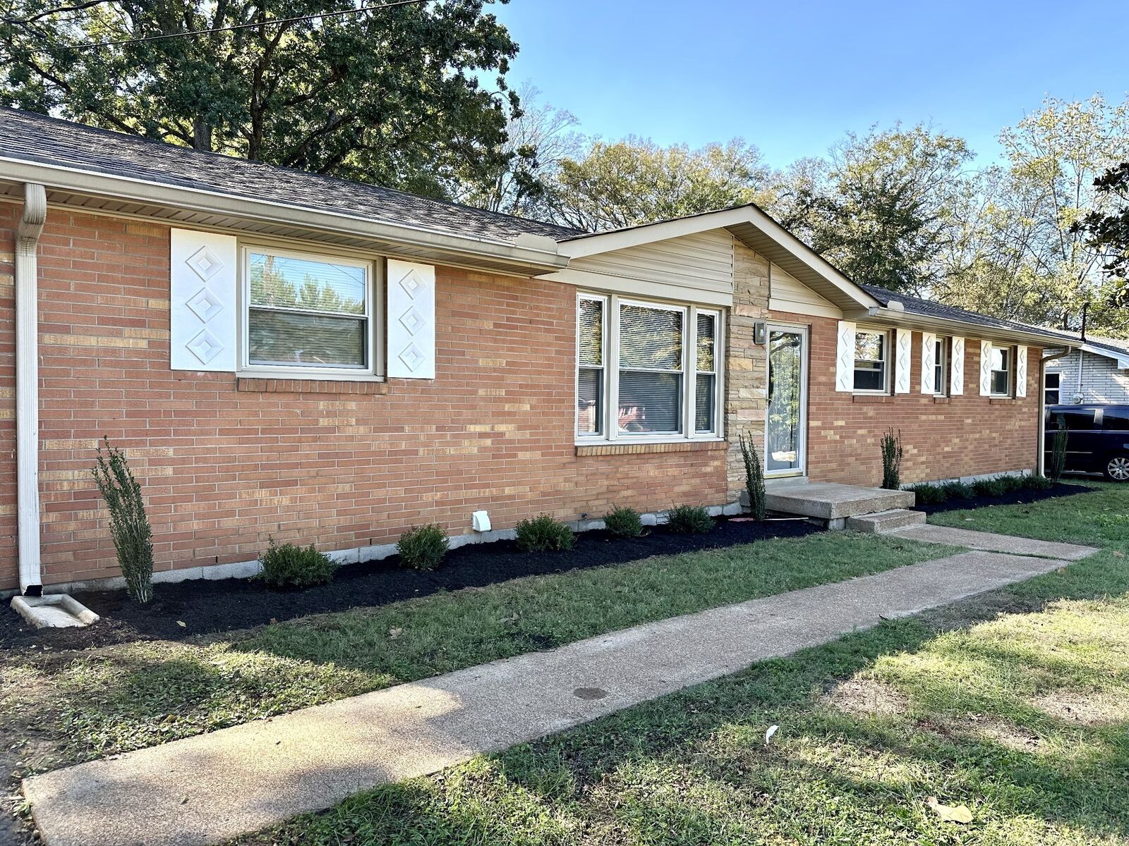 Property Photo:  517 May Dr  TN 37115 