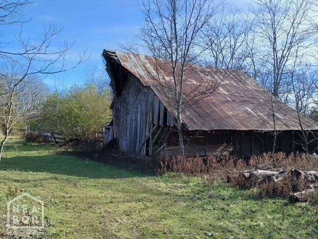 Property Photo:  2 E Wirth Rd  AR 72459 