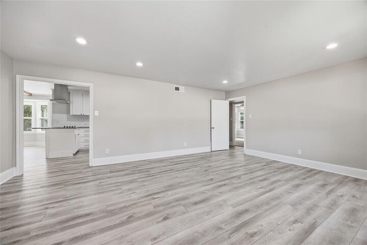 Property Photo: 5313 Keswick Avenue TX 76133