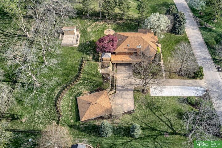 Property Photo:  9404 Valaretta Drive  NE 68028 