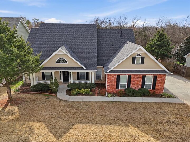 Property Photo:  512 Yarmouth Road  OK 73071 