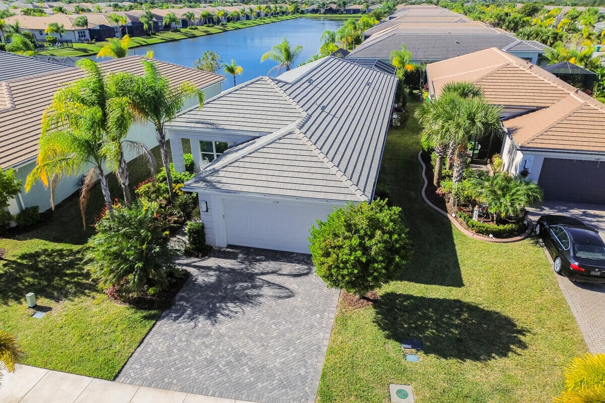 Property Photo:  11739 SW Waterford Isle Way  FL 34987 