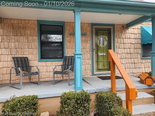 Property Photo:  1815 Bowers Street  MI 48009 