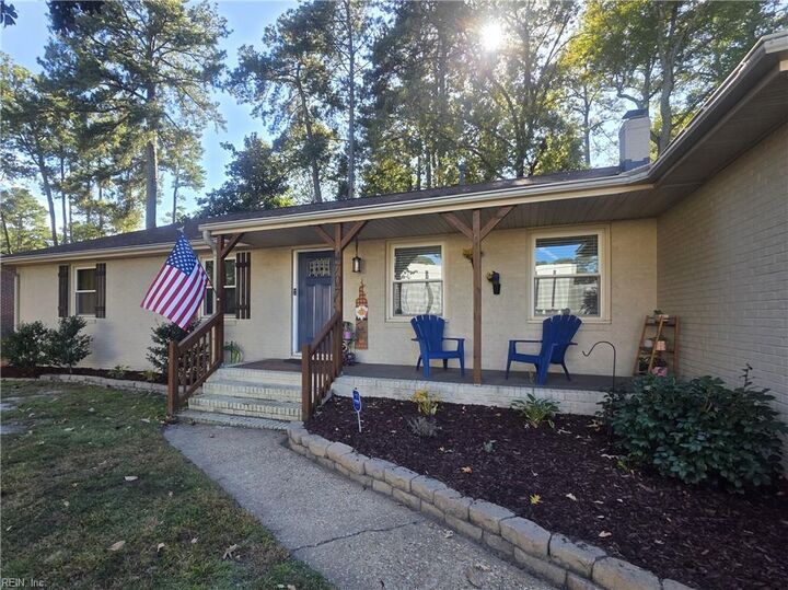 Property Photo: 4707 W High St VA 23703