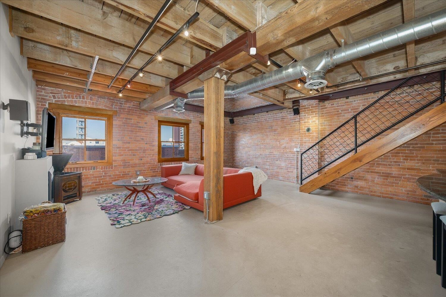 Property Photo:  1221 W Railroad Alley #9 Aly 9  WA 99201 