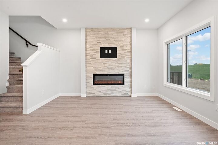 Property Photo:  511 Asokan Avenue  SK S7V 1W1 