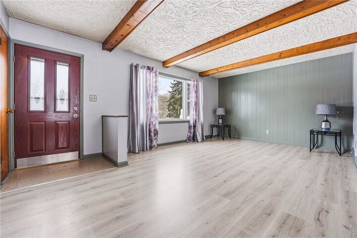 Property Photo:  745 Robertson Road  PA 16148 