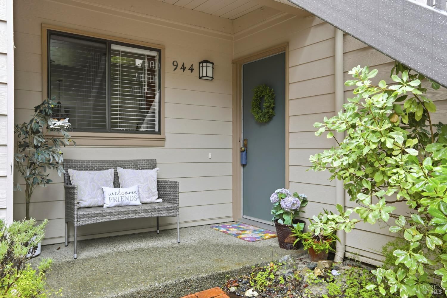 Property Photo:  944 Via Casitas  CA 94904 