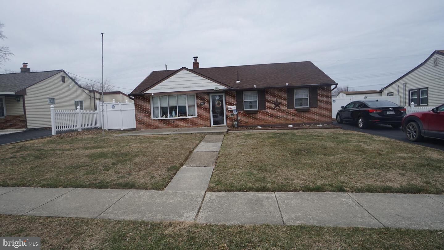 Property Photo: 2832 Berwyn Road PA 19020