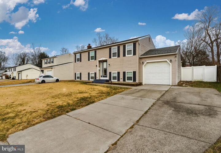 Property Photo: 27 Lincoln Drive Ls NJ 08021