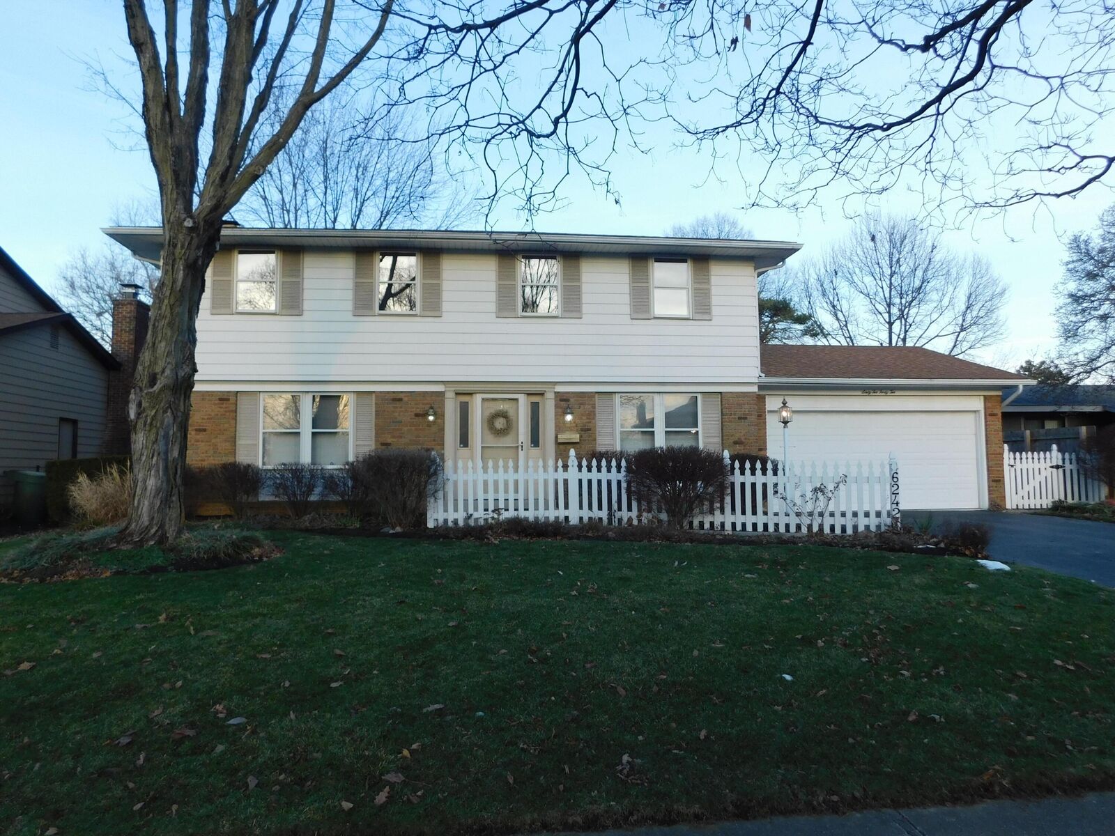 Property Photo: 6242 Skywae Drive OH 43229