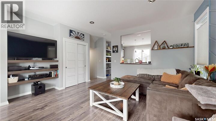 Property Photo:  1117 Jurasin Street N  SK S4X 0K1 