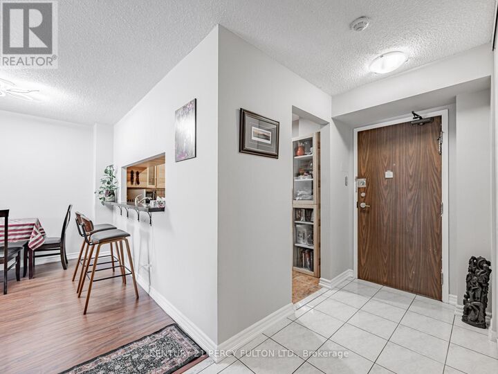 Property Photo:  1485 Lakeshore Road East 909  ON L5E 3G2 