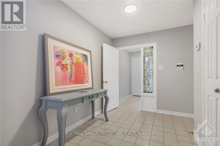 Property Photo:  635 Richmond Road 28  ON K2A 0G6 